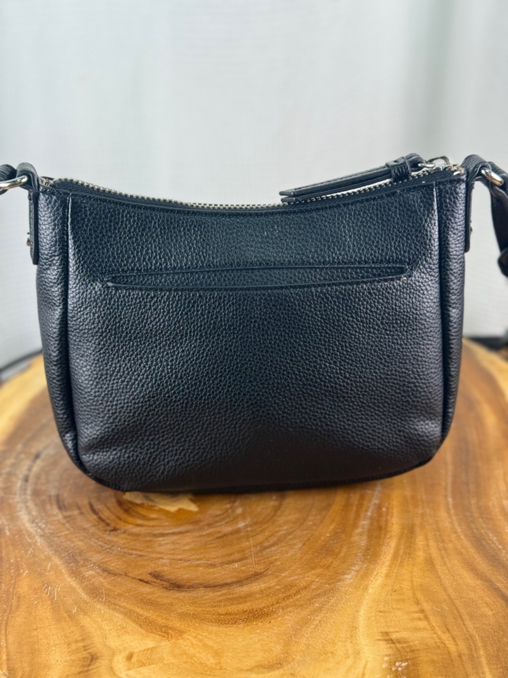 Dana Buchman Black Pebbled Faux Leather Crossbody Bag Adjustable Strap EUC - Picture 4 of 7